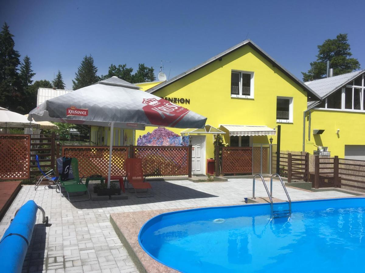 Penzion Krasny Dvur ภายนอก รูปภาพ